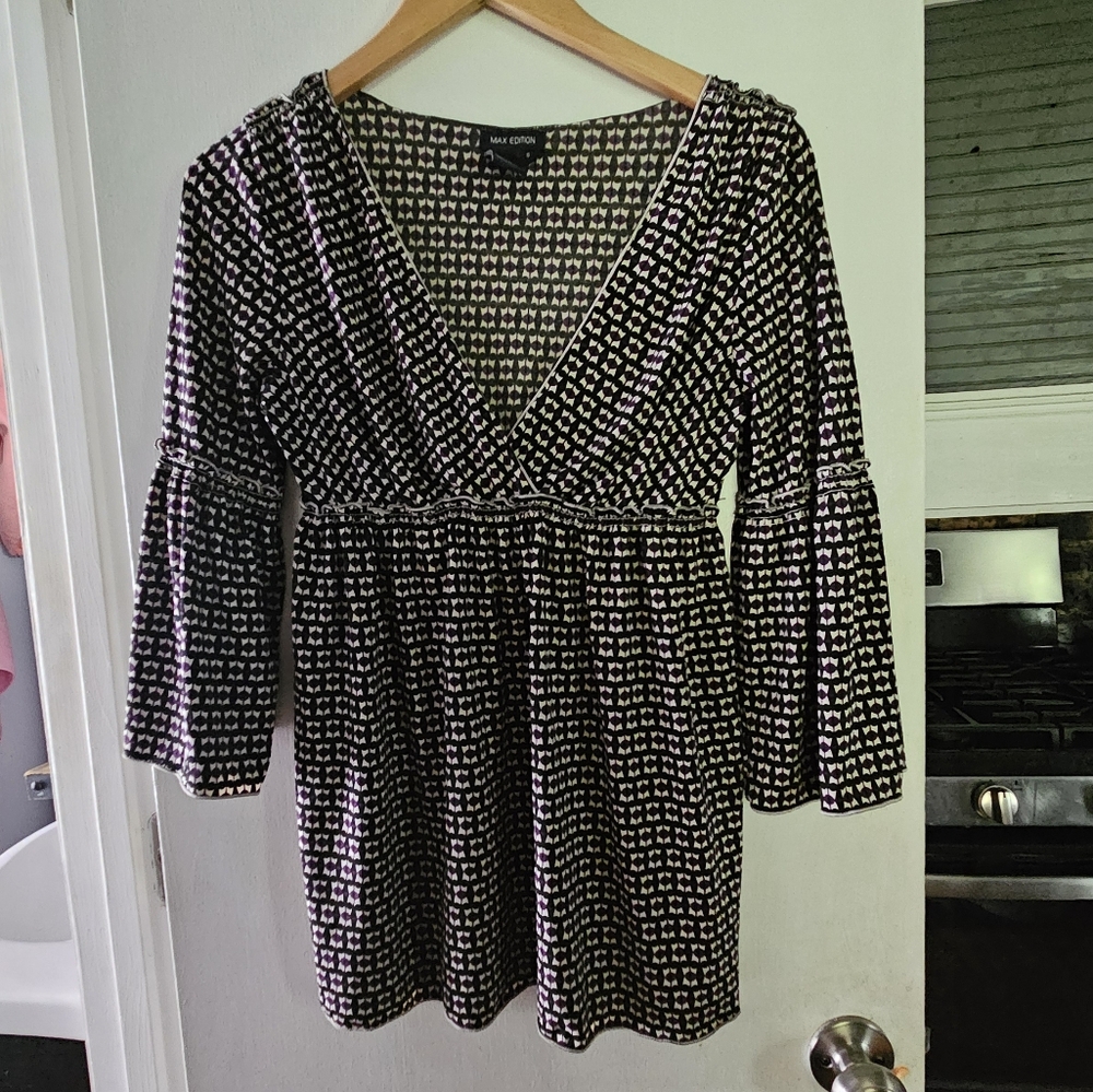 Black and purple three-quarter sleeve blouse